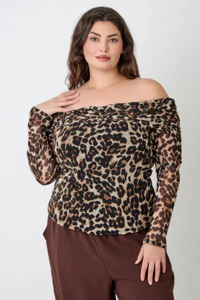Truedames Plus Size Leopard Print Off-the-shoulder Blouse In Brown