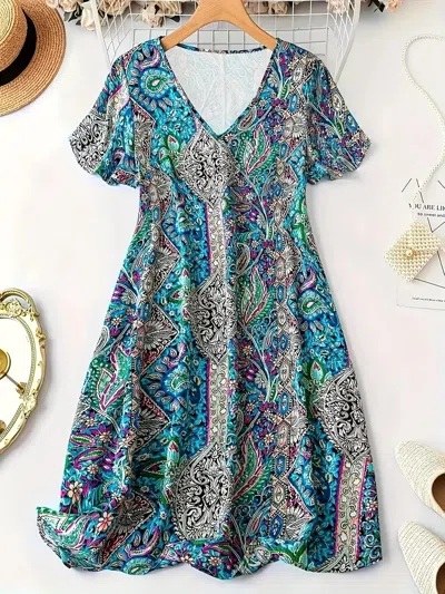 Truedames Plus Size Paisley Print V-neck Short Sleeve Dress In Multi