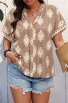 Truedames Plus Size Short Sleeve V Neck Printed Blouse In Brown