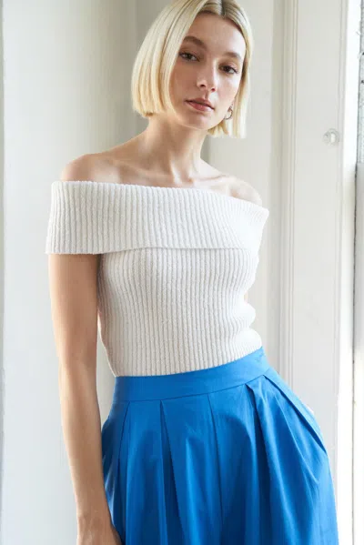 Truedames Precious Approach Shoulder Top In White
