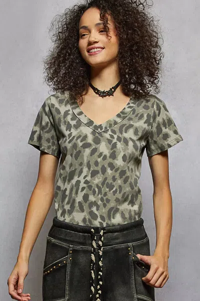 Truedames Printed V-neck Short Sleeve T-shirt In Gray