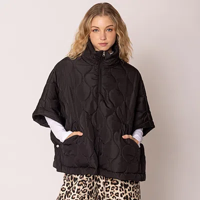 Truedames Quilted Short Sleeves Puffer Pullover Poncho In Black