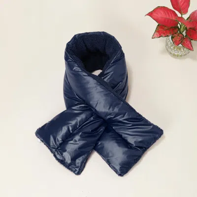 Truedames Reversible Puffer Sherpa Pull Through Scarf In Blue