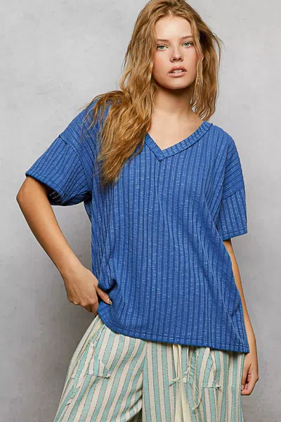 Truedames Ribbed Knit V-neck Short Sleeve T-shirt With Side Slit In Multi