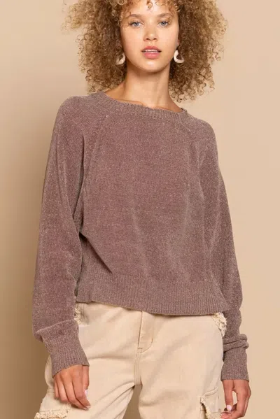 Truedames Round Neck Backless Sweater With Ribbed Edge In Brown