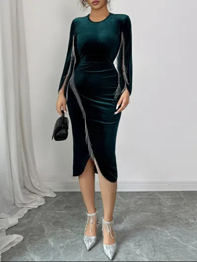 Truedames Round Neck Slit Sleeve Dress In Green