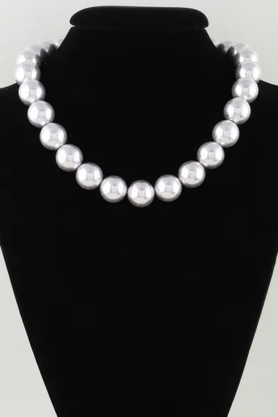 Truedames Shiny Statement Beaded Necklace In Metallic