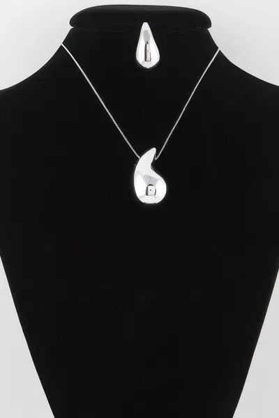 Truedames Shiny Teardrop Necklace Set In Silver