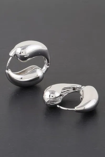 Truedames Shiny Yin N Yang Hoop Earrings In Silver