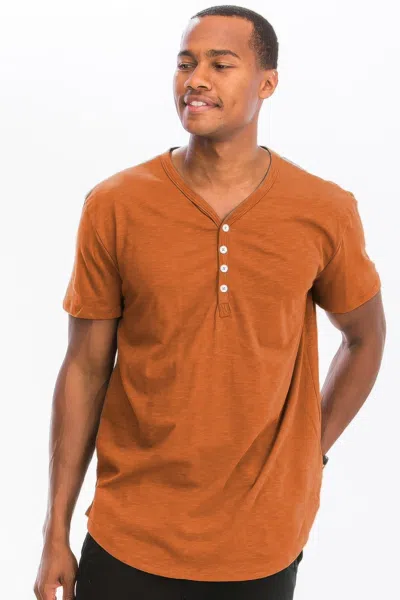 Truedames Short Sleeve 4 Button Henley Shirt In Orange