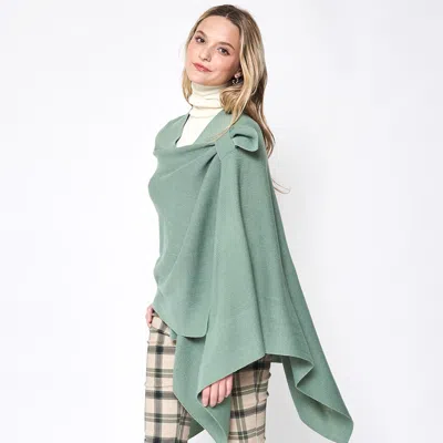 Truedames Shoulder Strap Solid Ruana Poncho In Green