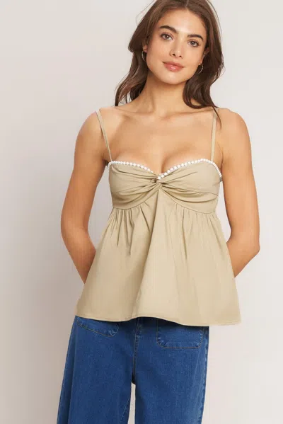 Truedames Sleek Temptation Woven Top In Neutral