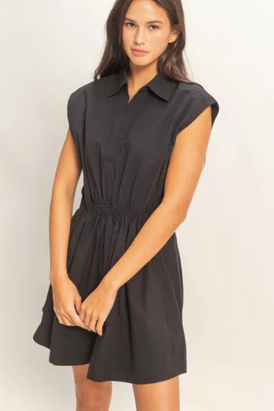 Truedames Sleeveless Collared Shirred Mini Dress In Black