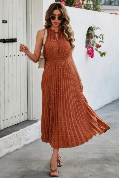 Truedames Sleeveless Dot Print Cross Fit Pleated Dress In Multi