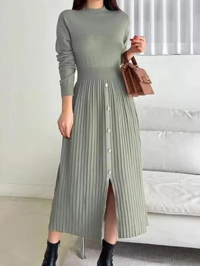 Truedames Slit Front Mock Neck Long Sleeve Knit Dress In Green