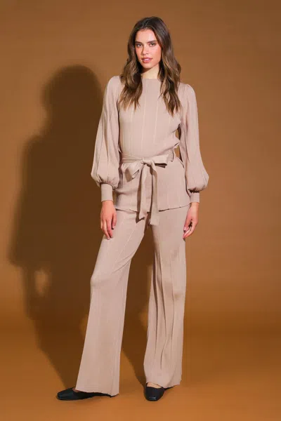 Truedames Smile When Your Sad With Sweater Top And Pant Set In Neutral
