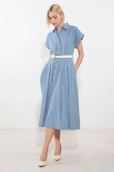 Truedames Soak In The Sun Denim Midi Dress In Blue