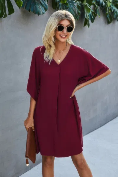 Truedames Solid Batwing Short Sleeve Sleeve Tunic Dress In Burgundy