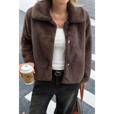 Truedames Solid Button Faux Fur Crop Jacket In Brown