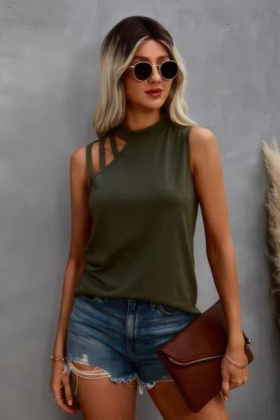 Truedames Solid Cold Cut Out Shoulder Sleeveless Top In Green