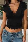 Truedames Solid Color Block V Neck Lace Trim Fit Shirt In Black