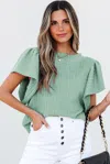 Truedames Solid Color Textu Flutter Sleeve Top In Green
