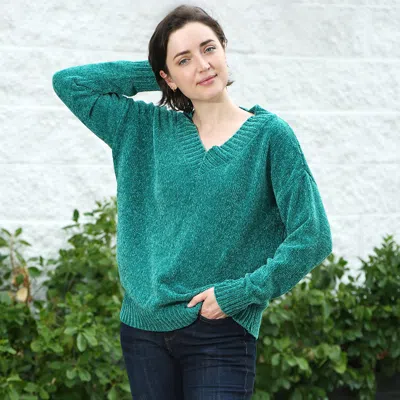Truedames Solid Color V Neck Sweater Top In Green