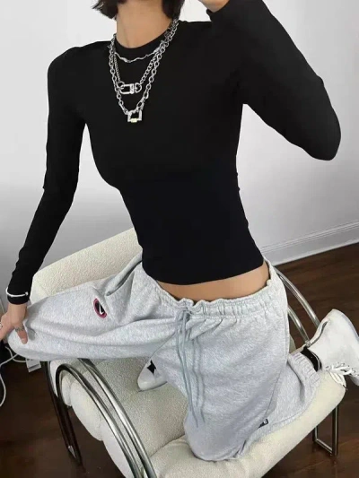 Truedames Solid Color Women's Long Sleeve Tight T-shirt High Quality Cotton Fabric Soft And Comfortable Round  In Black