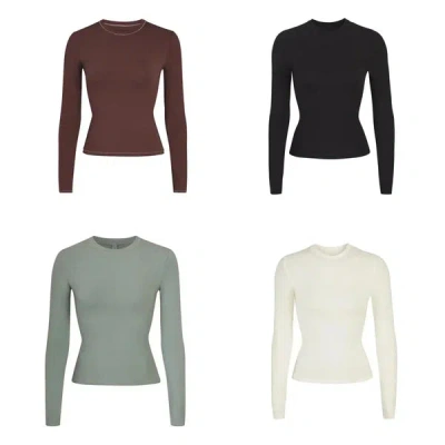 Truedames Solid Color Women's Long Sleeve Tight T-shirt High Quality Cotton Fabric Soft And Comfortable Round  In White