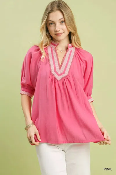 Truedames Solid Contrast Trim Pleated Top In Pink