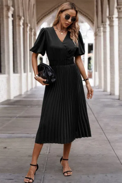 Truedames Solid Elastic Waist Band Pleated V Neck Dress In Black