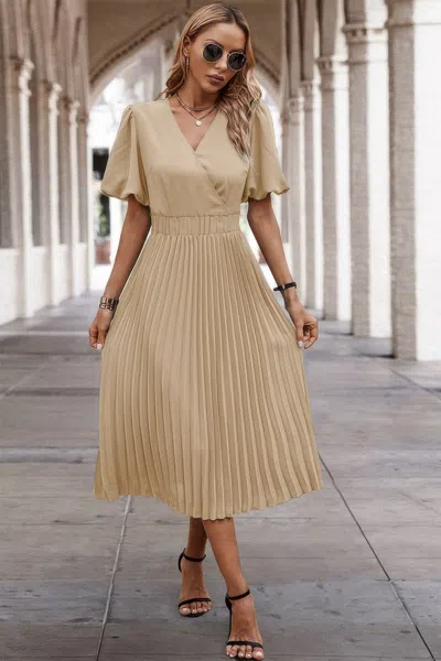 Truedames Solid Elastic Waist Band Pleated V Neck Dress In Brown
