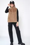 Truedames Solid Faux Fur Vest In Brown