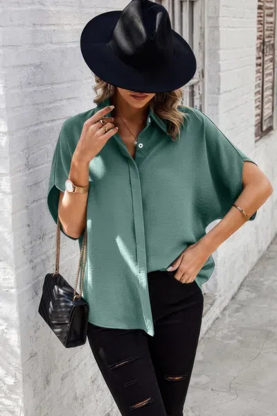 Truedames Solid Front Open Button Loose Fit Blouse In Green