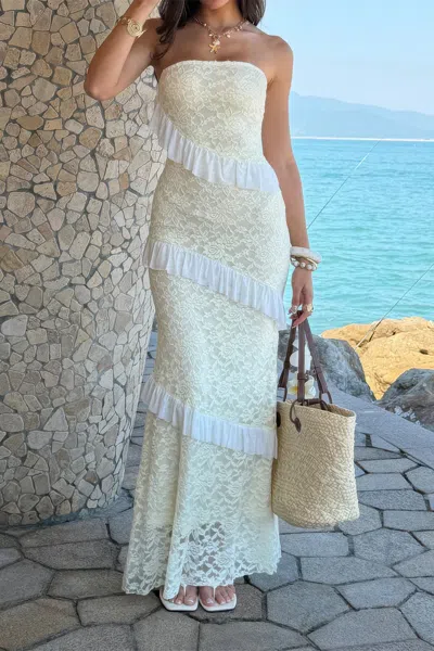 Truedames Solid Off Shoulder Bodycon Lace Maxi Dress In Yellow