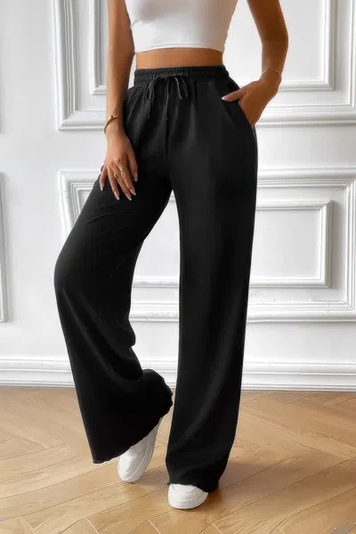 Truedames Solid Pockets Elastic Waist Loose Straight Pants In Black