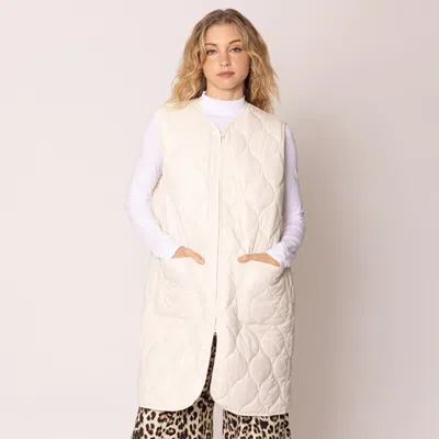 Truedames Solid Quilted Long Vest In Neutral