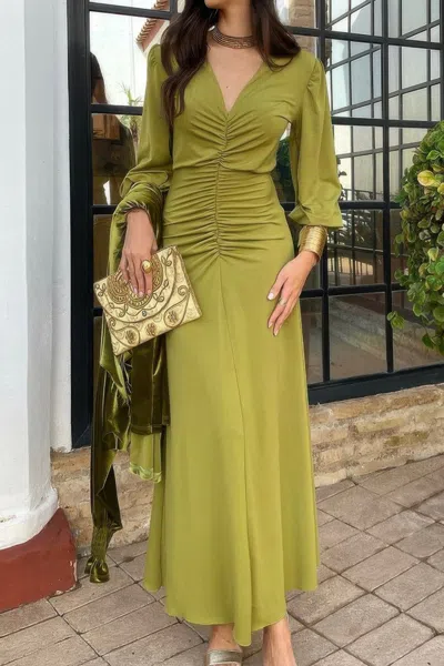 Truedames Solid Ruched V Neck Tight Waist Fit Dress In Green