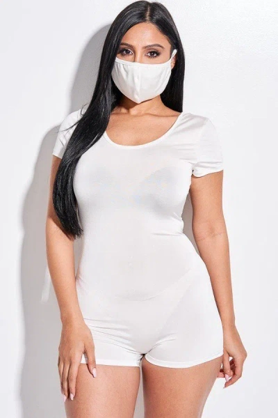 Truedames Solid Short Sleeve Scoop Neck Romper And Face Mask 2 Piece Set In White