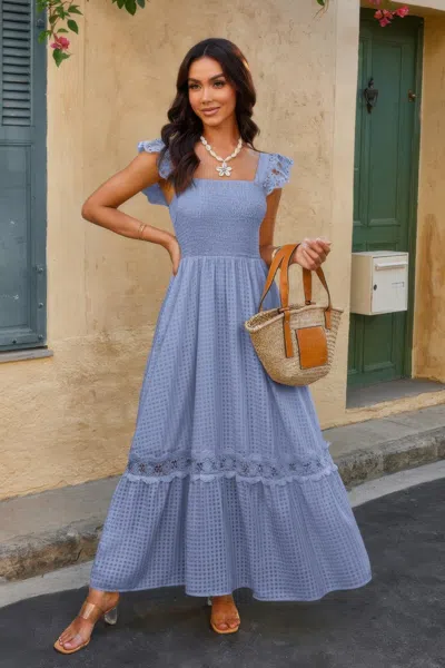 Truedames Solid Sleeveless Lace Patchwork Textured Dress In Blue