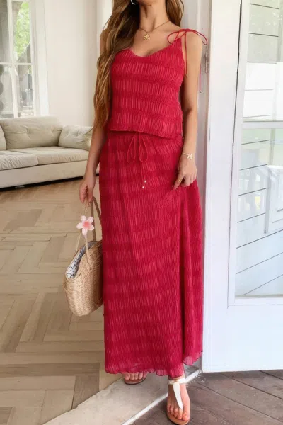 Truedames Solid Two Piece Strappy Maxi Skirt Crop Top Set In Red
