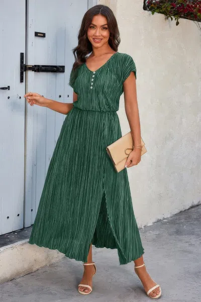 Truedames Solid V Neck Button Elastic Waist Pleated Dress In Green