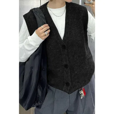Truedames Solid V Neck Sleeveless Knitted Cardigan Vest In Black