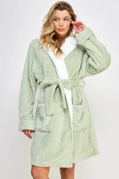 Truedames Sophisticated Hooded Robe With Side Pockets In Green