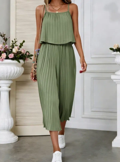 Truedames Spaghetti Strap Smocked Wide-leg Jumpsuit In Green