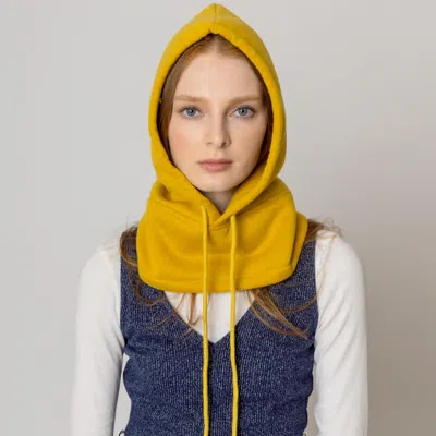 Truedames Sporty String Snood Hat In Yellow