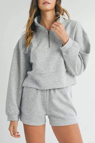 Truedames Stand Neck Zipped Sweatshirt And Shorts Set In Gray