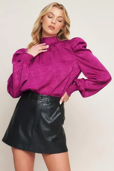 Truedames Stolen Glances Satin Top In Pink