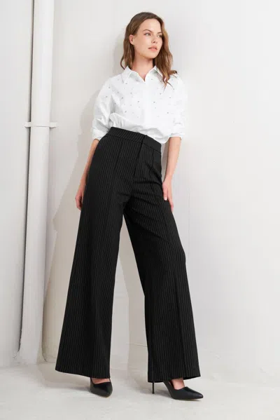 Truedames Stride Tempo Woven Pants In Black