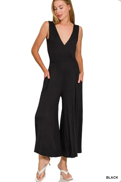 Truedames Surplice Neckline Sleeveless Jumpsuit In Black